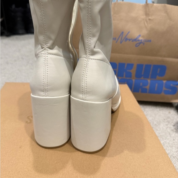 Steve Madden Shoes - Steve Madden Cream Heeled Boots